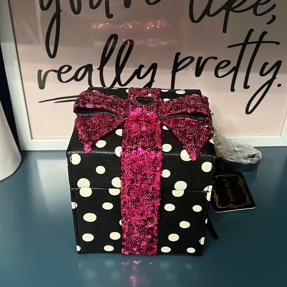 Betsey Johnson handbag